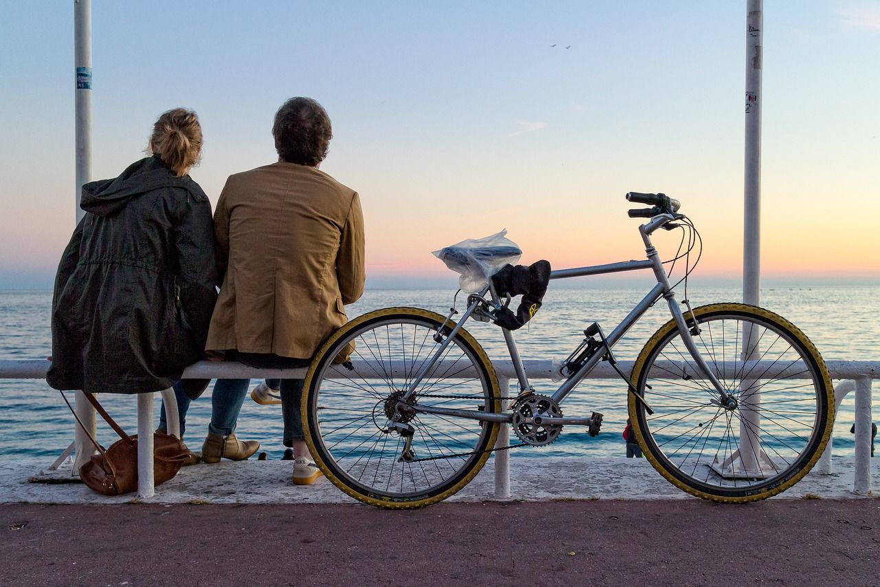 Boks dachowy czy przyczepka rowerowa? Sprawdź, co będzie dla Ciebie lepszym wyborem